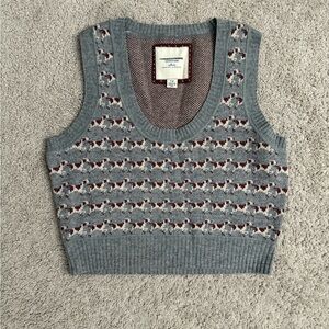 American Eagle Outfitters Gray Knit Sleeveless Sweater Vest Dog Print Vintage